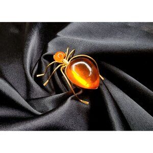 Vintage Genuine Amber Spider Brooch Pin Gold-Tone Metal Unique Insect Jewelry Co